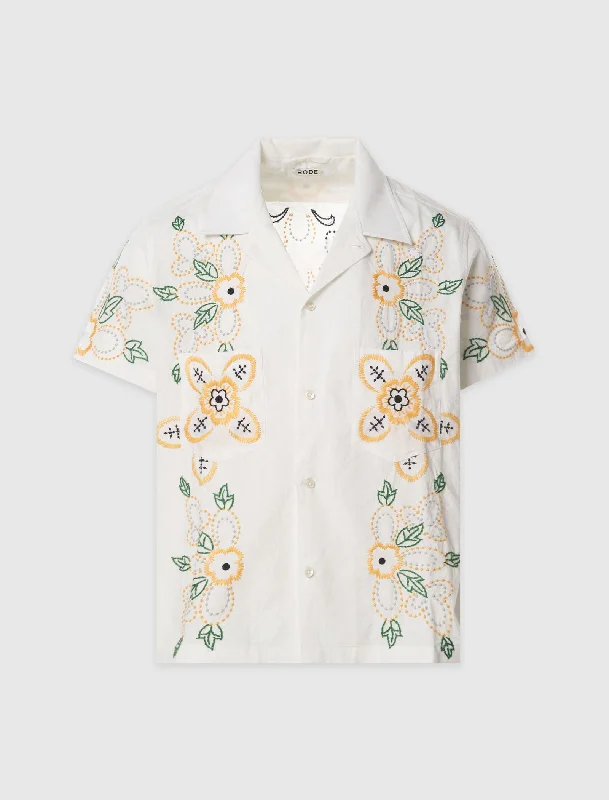 EMBROIDERED BUTTERCUP SHORT SLEEVE SHIRT