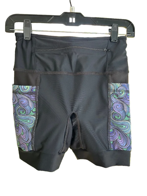 Solid Endurance Shorts w/ Print Pockets